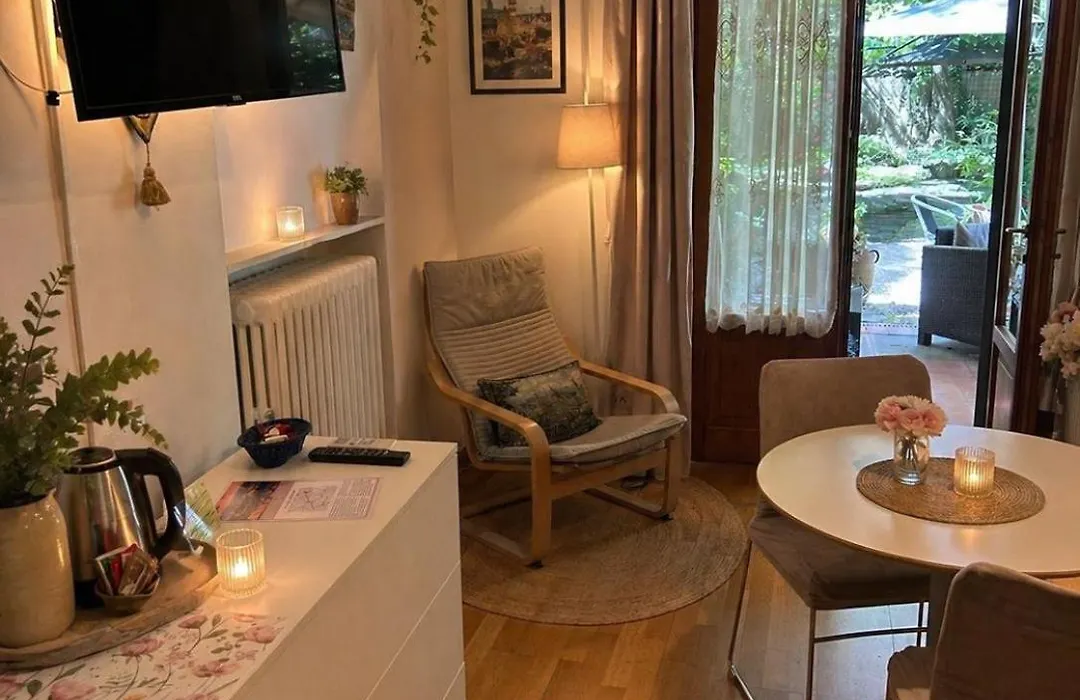 La Petite Maison-1